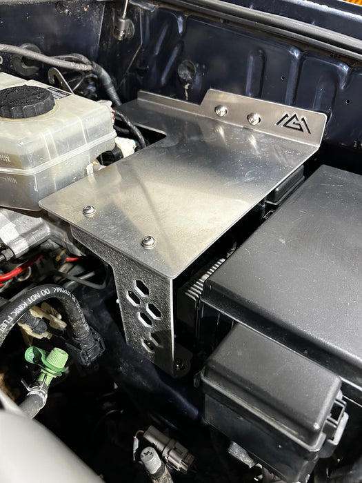 Lexus GX470 - under the hood MOUNTING PLATE