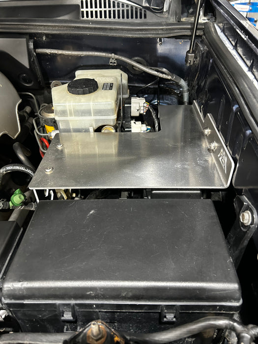 Lexus GX470 - under the hood MOUNTING PLATE