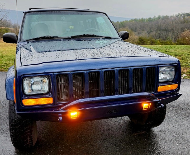 Jeep Cherokee XJ - Non Winch Front Bumper TREKKER - Goliath Off Road