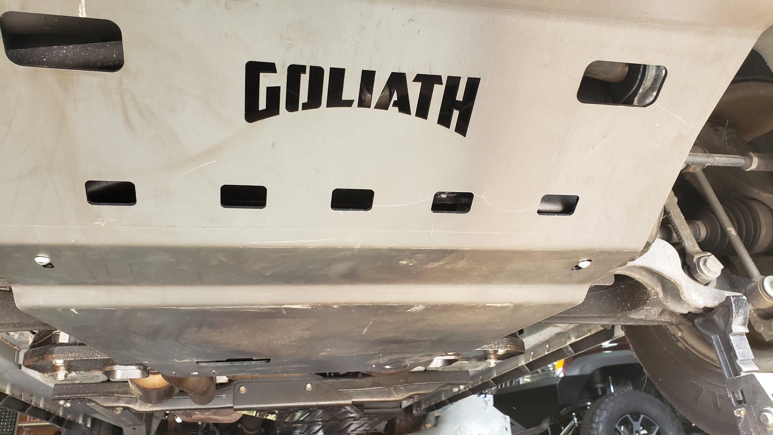 RADIATOR SKID PLATE - JEEP GRAND CHEROKEE WK / COMMANDER XK — Goliath ...