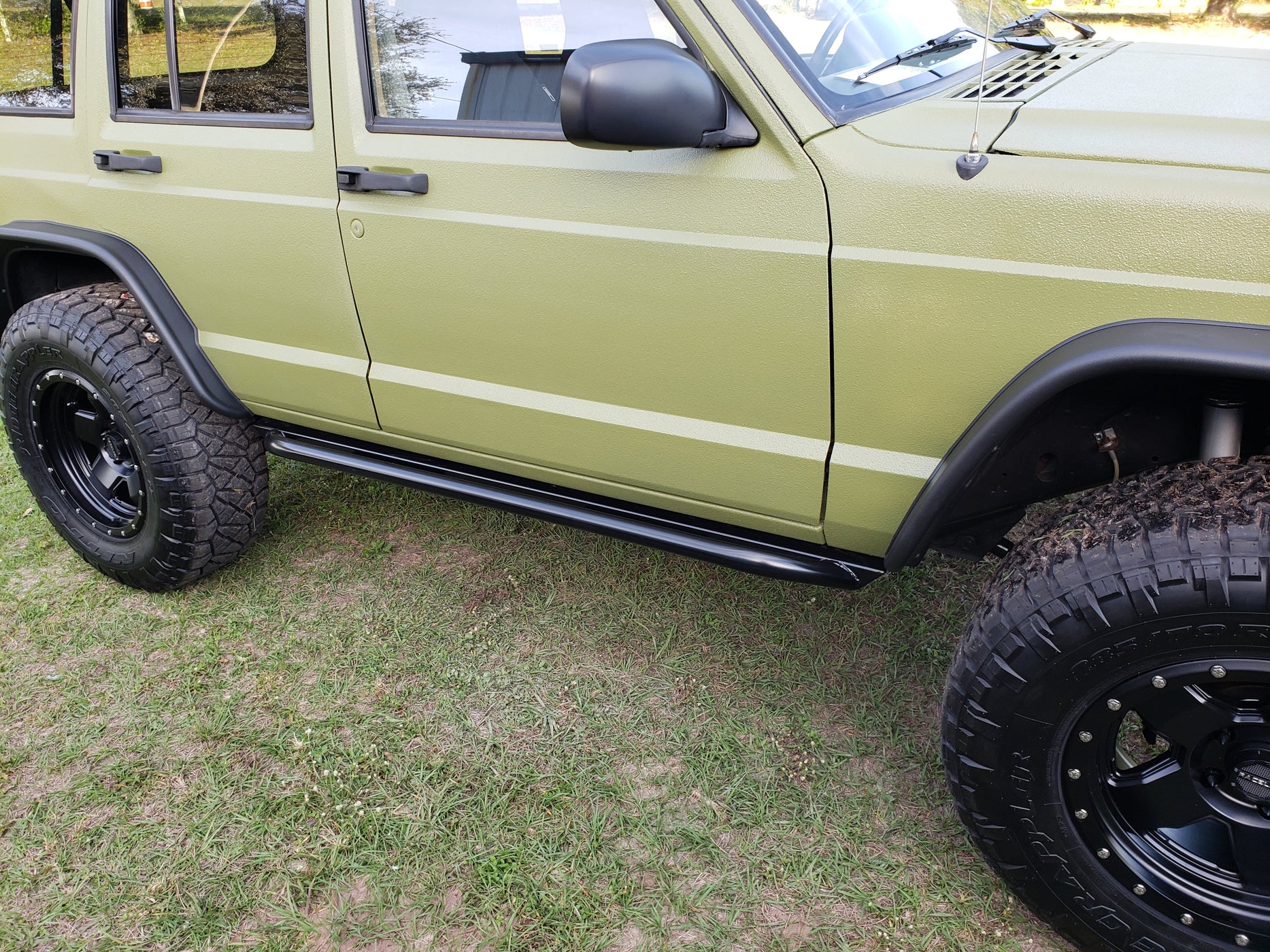 Xj Rocker Slide ROCK SLIDERS | JEEP CHEROKEE XJ — Goliath Off Road